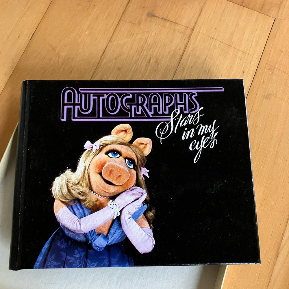 Vintage Miss Piggy Autograph book “Stars in My Eyes”